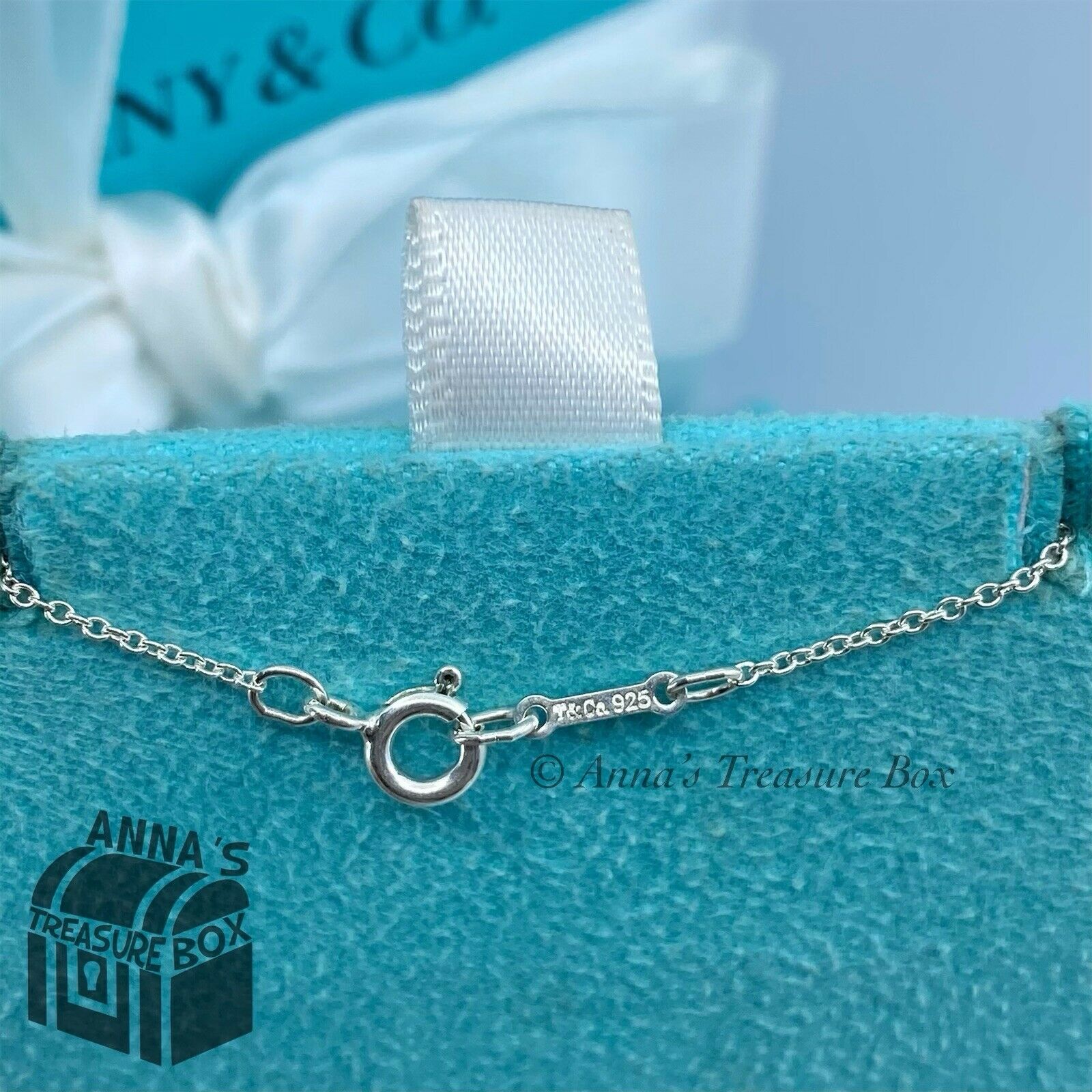 Tiffany red mini heart pendant necklace SILVER | Heart pendant necklace  silver, Heart pendant necklace, Mini heart