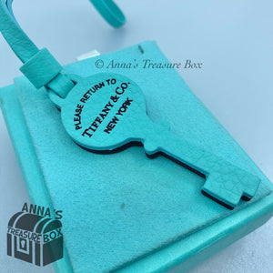 Tiffany & Co. LARGE Calfskin Leather RTT Key Bag Charm Tag (Box, pch, rbbn)