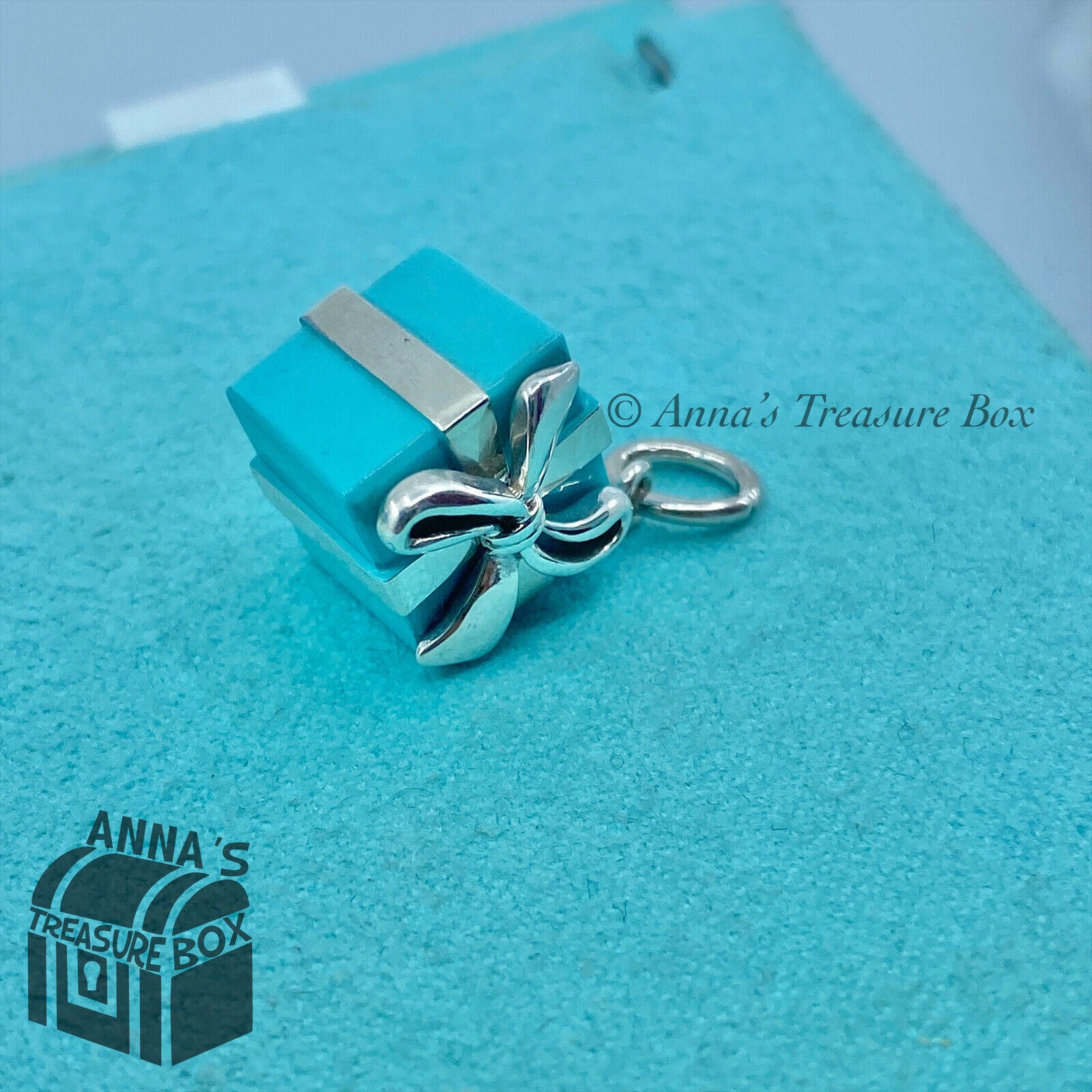 Tiffany & Co. Blue Gift Wrapping Supplies