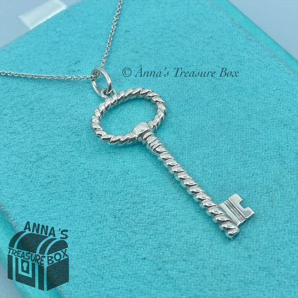 Tiffany & Co. 925 Silver Oval Twist Key Pendant 16