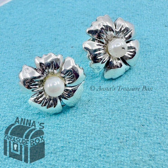Tiffany & Co. 925 Silver Vintage Daisy Flower Pearl Earring (pouch)